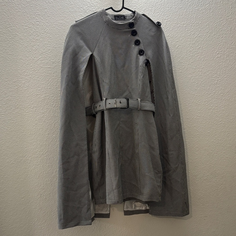 Elegant Women's Checked Cape Jacket dress